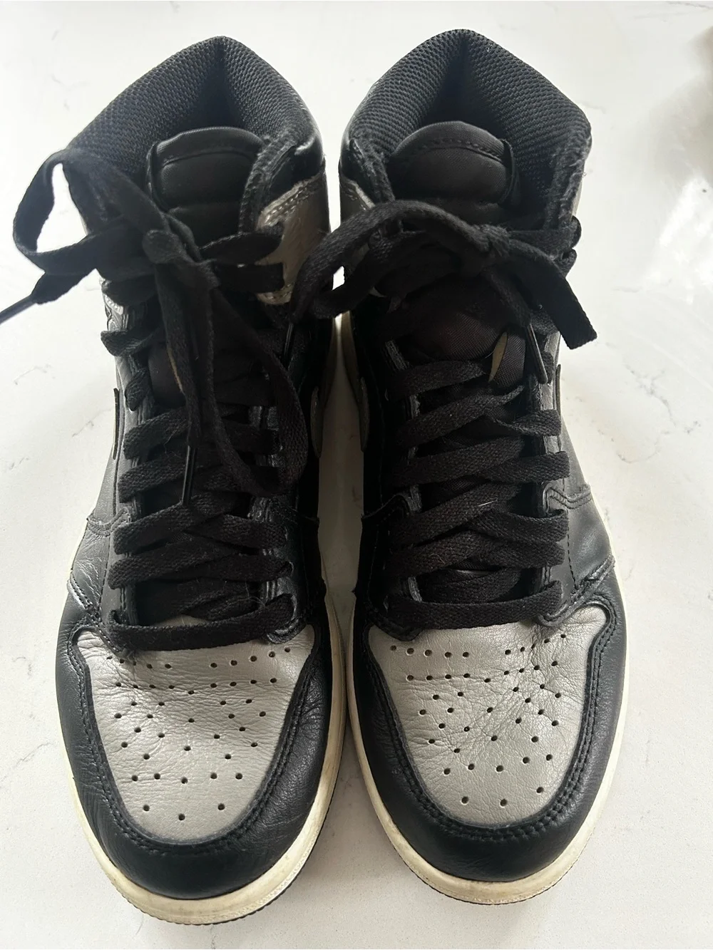 2018 Air Jordan 1 retro high og shadow grey/black men’s size 7